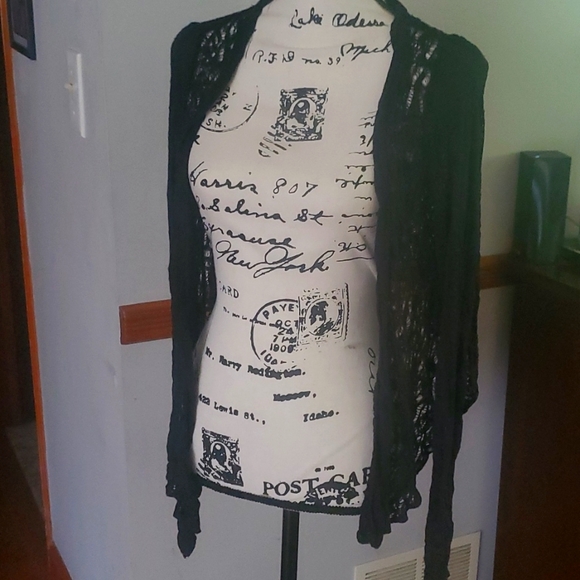 Lace like cardigan - Picture 1 of 3
